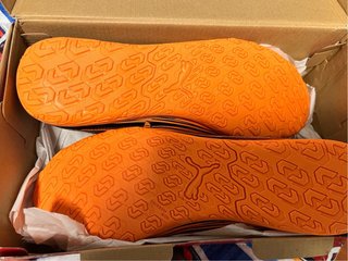 Zapatillas Puma Futbol Sala Attacanto Naranja
