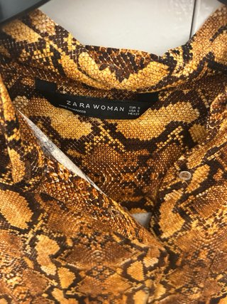 Camisa Zara Estampada Serpiente