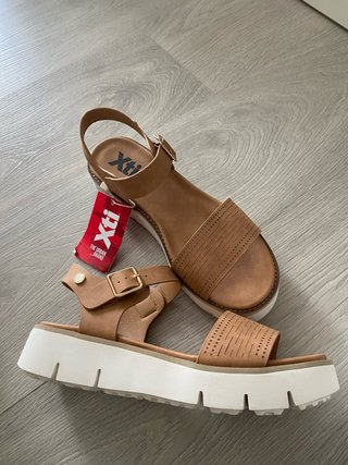 Sandalias XTI Mujer Marrones