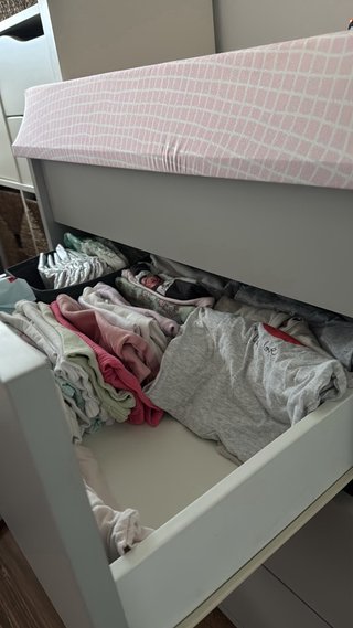 Cómoda bebé con bañera
