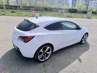 OPEL Astra 1.6 Turbo SS 200 CV Sportive GTC 2014