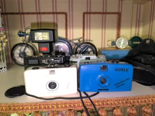 2 Fotocamere Vintage Halina Paulette Nere