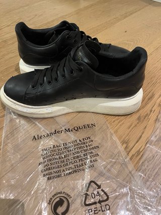 Scarpe Alexander McQueen nere e bianche