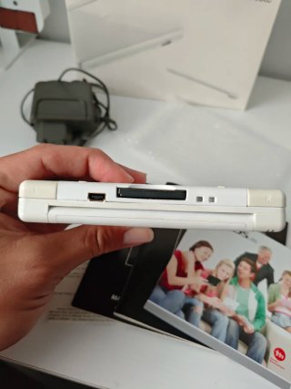 Nintendo DS Lite Como NUEVA! Blanca Completa