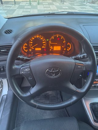Toyota Avensis 2008