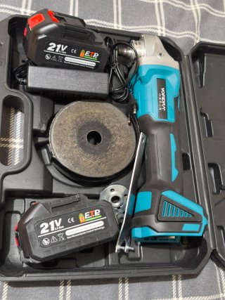 Radial y taladro a batería con maletín