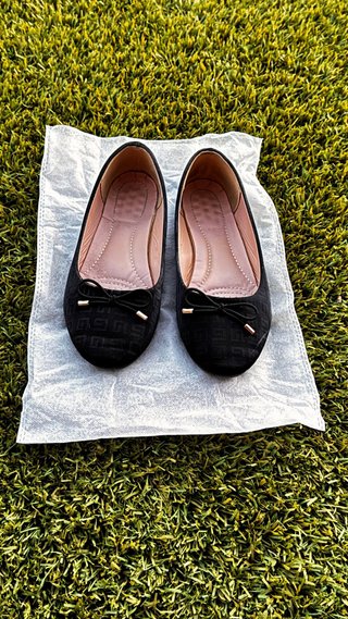 Bailarinas o Manoletinas Negras con Lazos