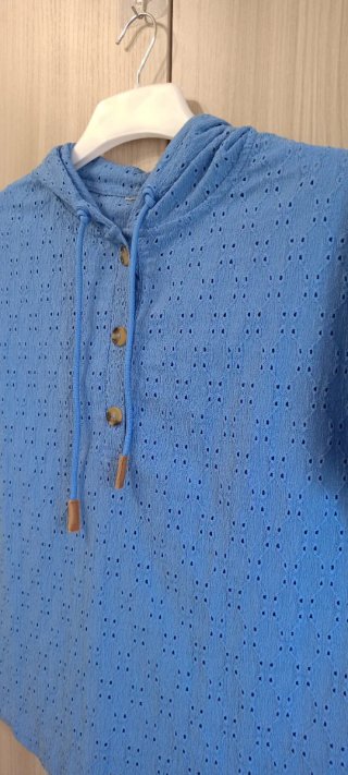 Top con cappuccio pizzo blu taglia L