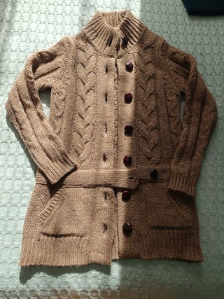 Rebeca Massimo Dutti camel