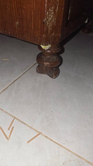 Armario antiguo madera pino y mármol