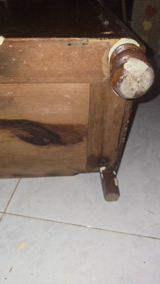 Armario antiguo madera pino y mármol