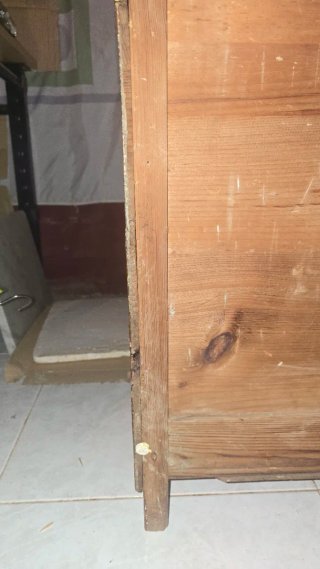 Armario antiguo madera pino y mármol