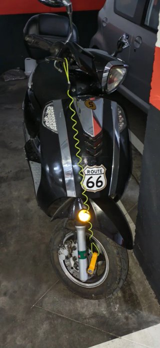 Moto samada Bleach 125cc Negra y Plateada