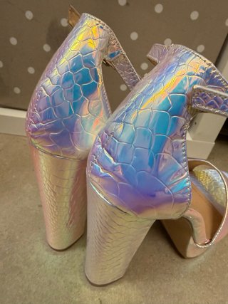Tacones de sirena plateados talla 39