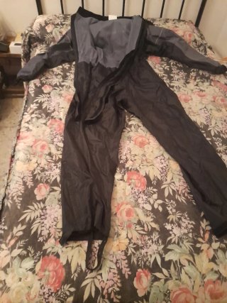 Traje de agua moto negro y gris