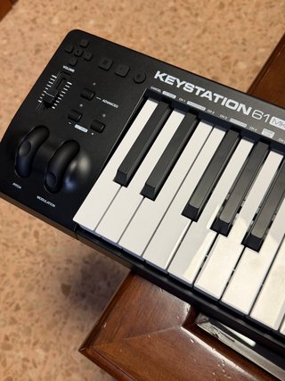 Controlador MIDI M-AUDIO Keystation 61 MK3