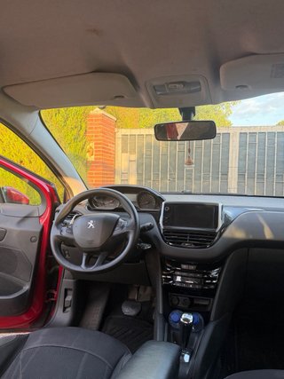 Peugeot 208 1.6 hdi automático