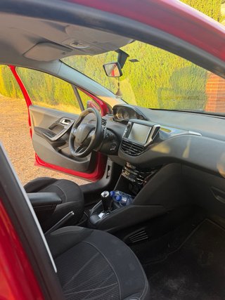 Peugeot 208 1.6 hdi automático