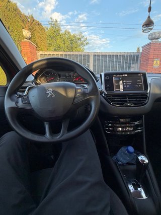 Peugeot 208 1.6 hdi automático