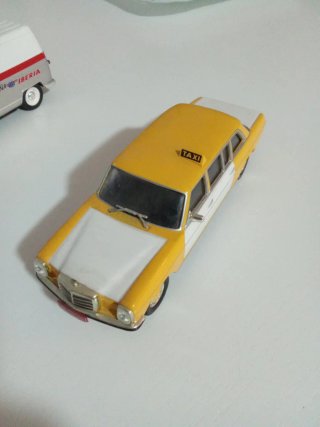 Coches a escala 1/43