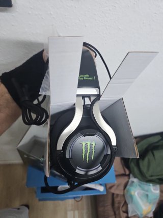Cascos Gamer Monster Energy