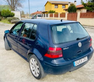 Volkswagen Golf 2003