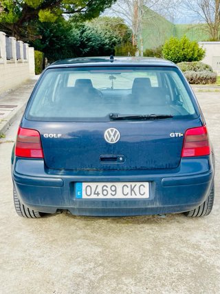 Volkswagen Golf 2003