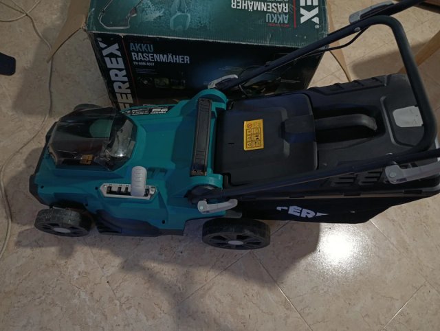 Cortacésped Inalámbrico FERREX 40V