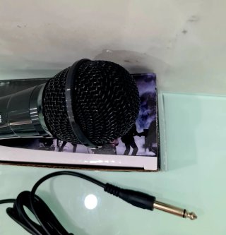 Microfone Profissional Hi-Fi para Palco