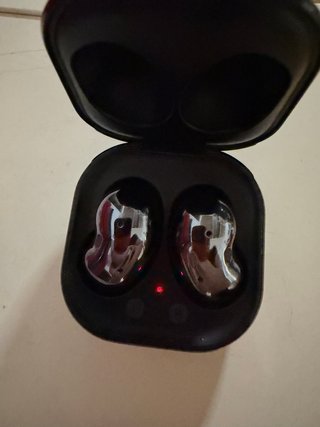 Auriculares Inalámbricos Samsung Negros.