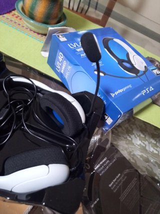 Auriculares PDP LVL40 PS4/PS5/PC/Móvil