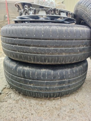Llantas 15 Originales VW con Neumáticos