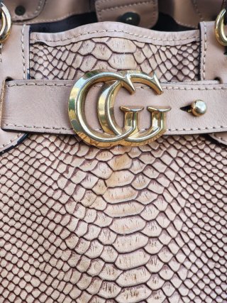 Bolso Gucci Running Tote Grande en Piel de Pitón A