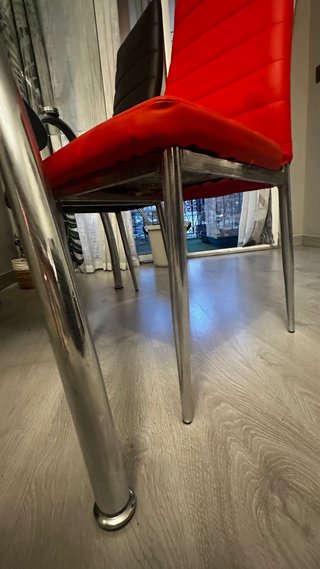 Mesa de comedor cristal y 4 sillas