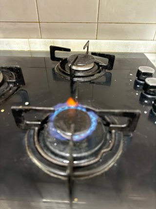 Cocina de gas negra cata