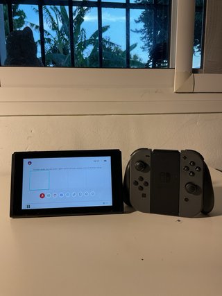 Nintendo Switch V1 Negra + Funda