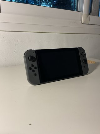 Nintendo Switch V1 Negra + Funda