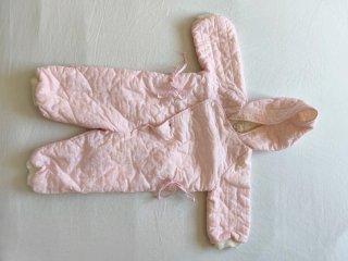 Buzo bebé rosa acolchado