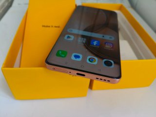 Realme P4 Power color naranja  8gb/256gb nuevo