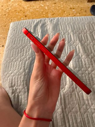 iPhone 12 Rojo