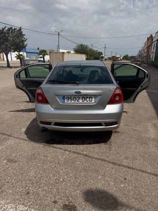 Ford Mondeo 2004