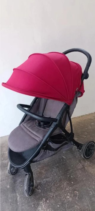 Carrito de bebé plegable