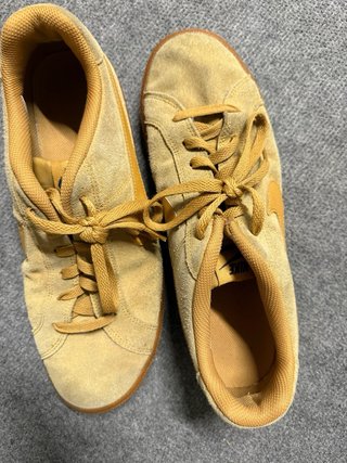 Nike Zapatillas Marrones y Amarillas