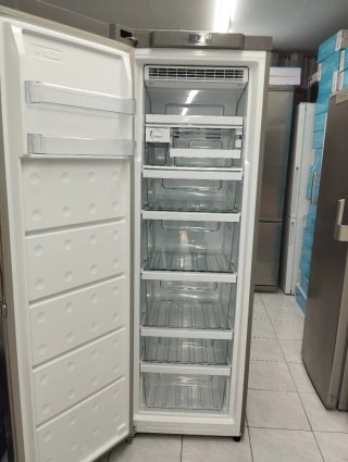 Congelador Vertical Marca TEKA No Frost