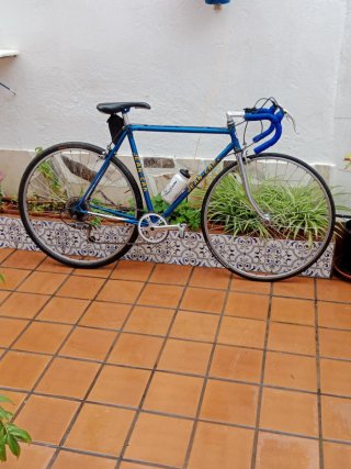 Bicicleta de carretera azul Jean-Car en Denia
