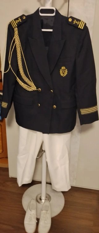 Traje comunión chico negro talla 14