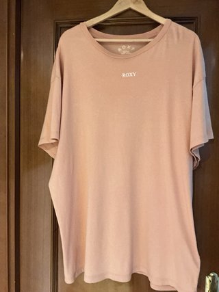 Vestido camisero Roxy rosa pastel. Estilo oversize