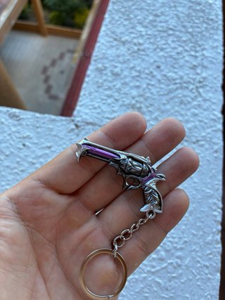 Llavero Valorant  x2 karambit x1 vandal x1 sheriff