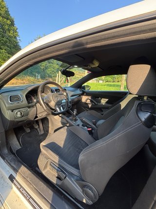 Volkswagen Scirocco 2.0 tsi