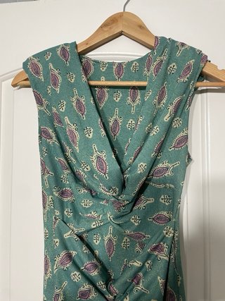 Vestido invitada verde y morado